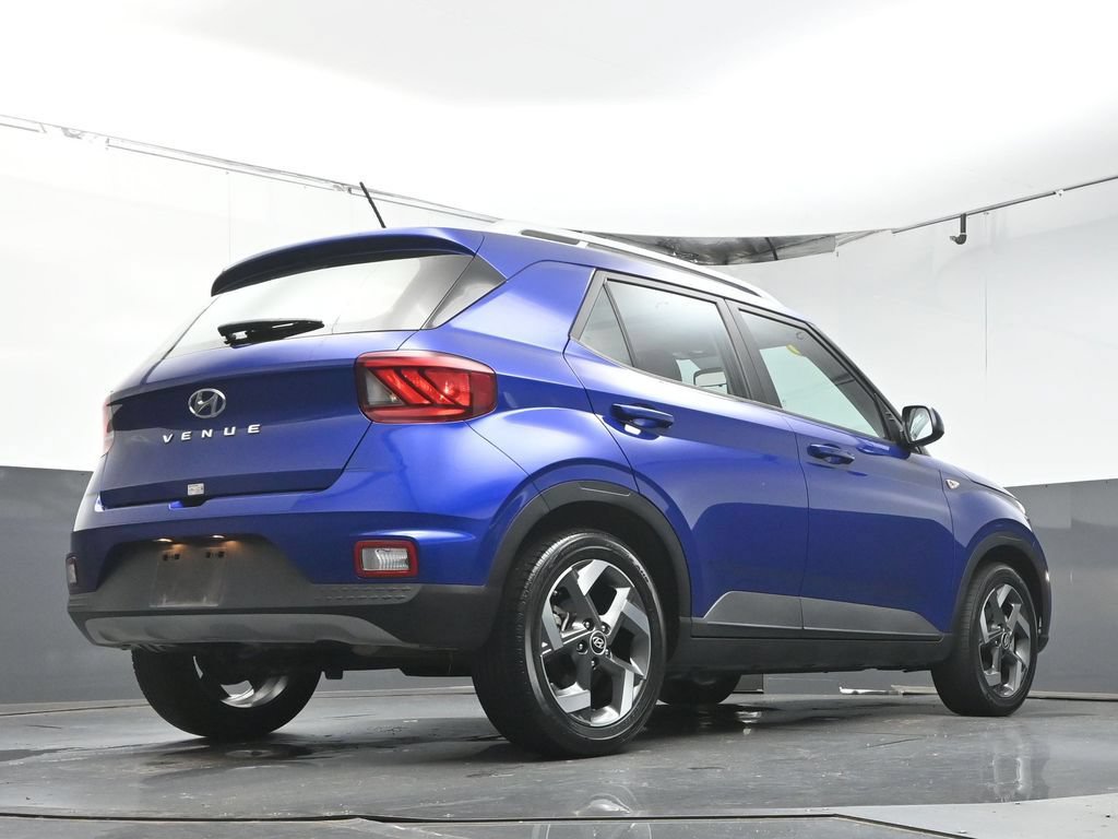 Used 2024 Hyundai Venue SEL FWD image 38