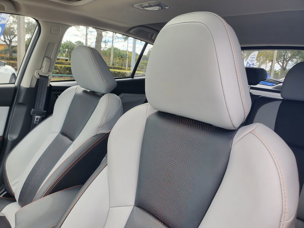 Used 2023 Subaru Crosstrek 2.5i Limited w/ Moonroof Package image 16