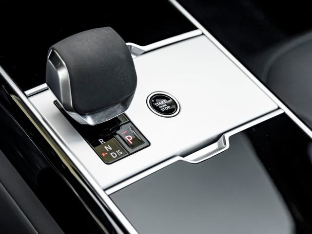 Used 2024 Land Rover Range Rover SE AWD/4WD image 19