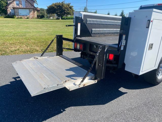 Used 2017 Ford F250 XL w/ Power Equipment Group AWD/4WD image 6