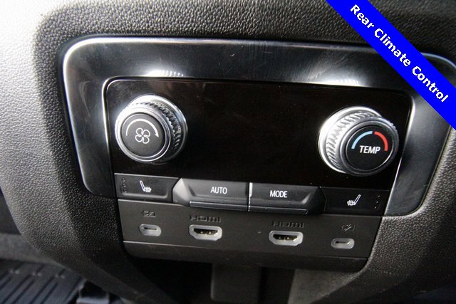 Used 2023 GMC Yukon XL AT4 w/ Technology Package image 6