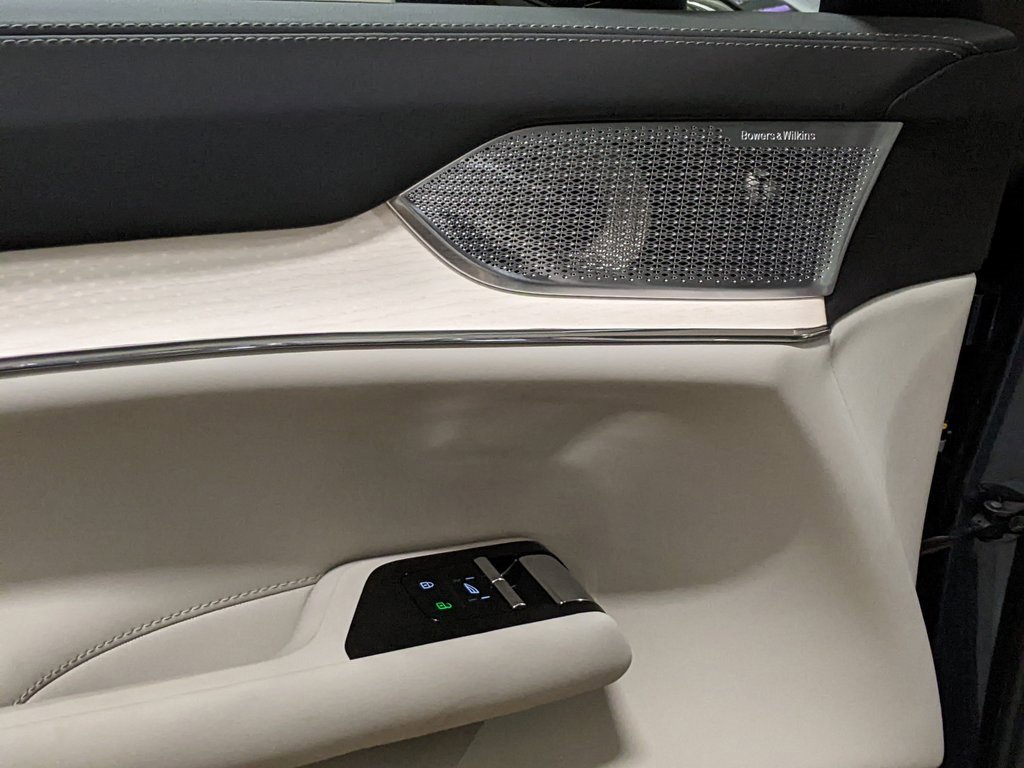 New 2025 Volvo EX90 Ultra image 10
