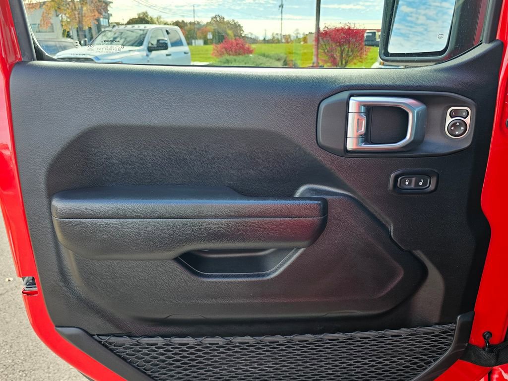 Used 2024 Jeep Wrangler Sport S image 13