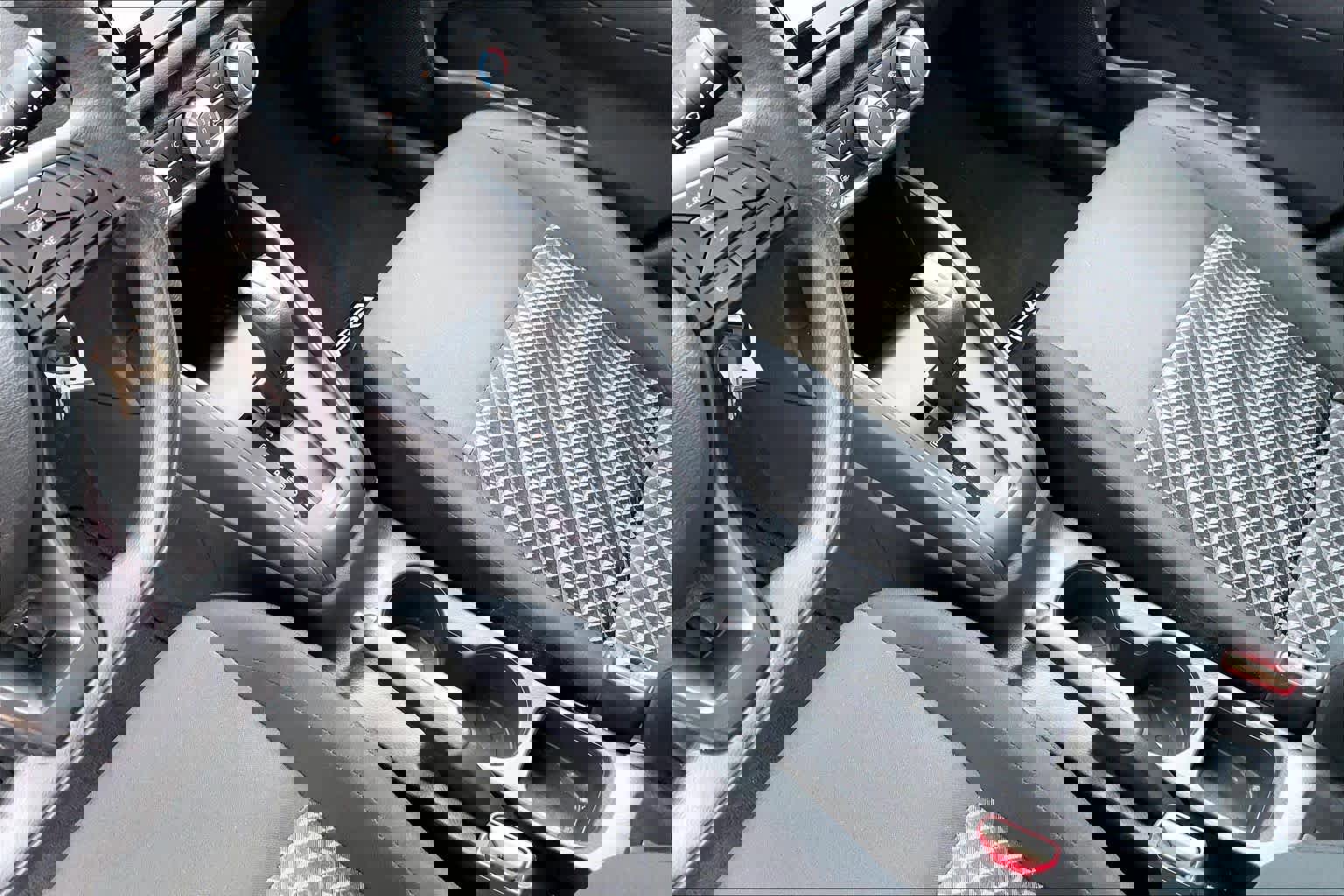 Used 2024 Nissan Versa S w/ Trunk Package image 15