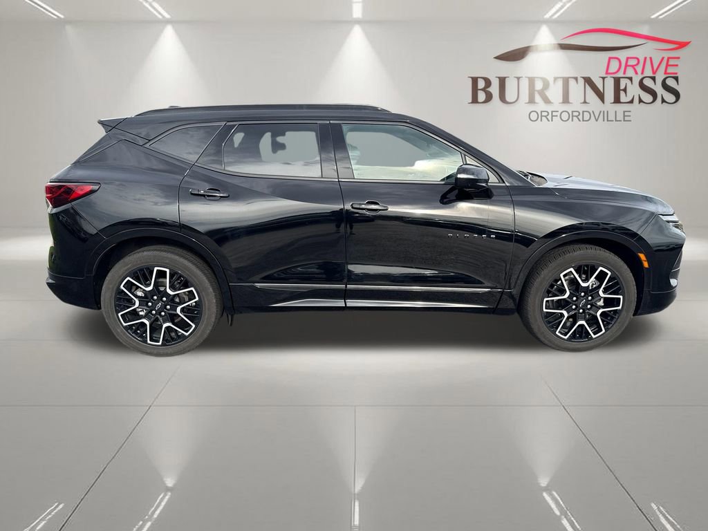 Certified 2024 Chevrolet Blazer RS w/ Driver Confidence II Package image 9