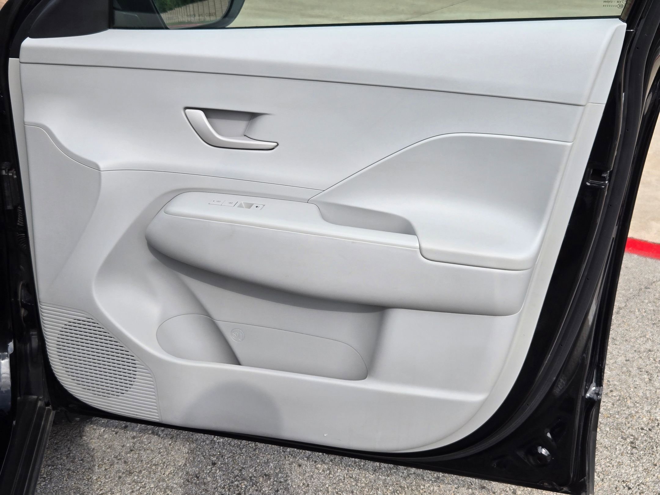 Used 2024 Hyundai Kona SEL FWD image 27