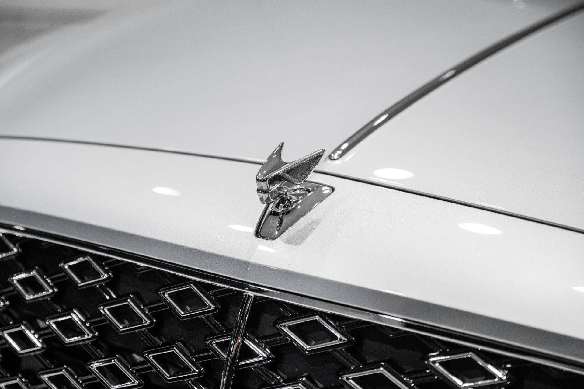 Used 2025 Bentley Flying Spur Plug-In Hybrid AWD/4WD image 13