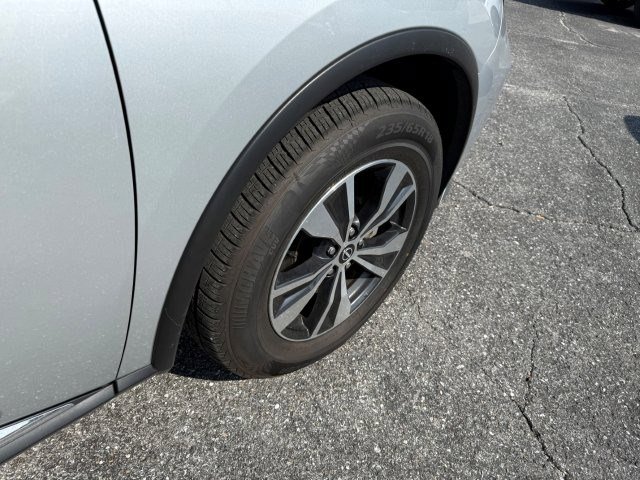 Used 2023 Nissan Murano SV image 7