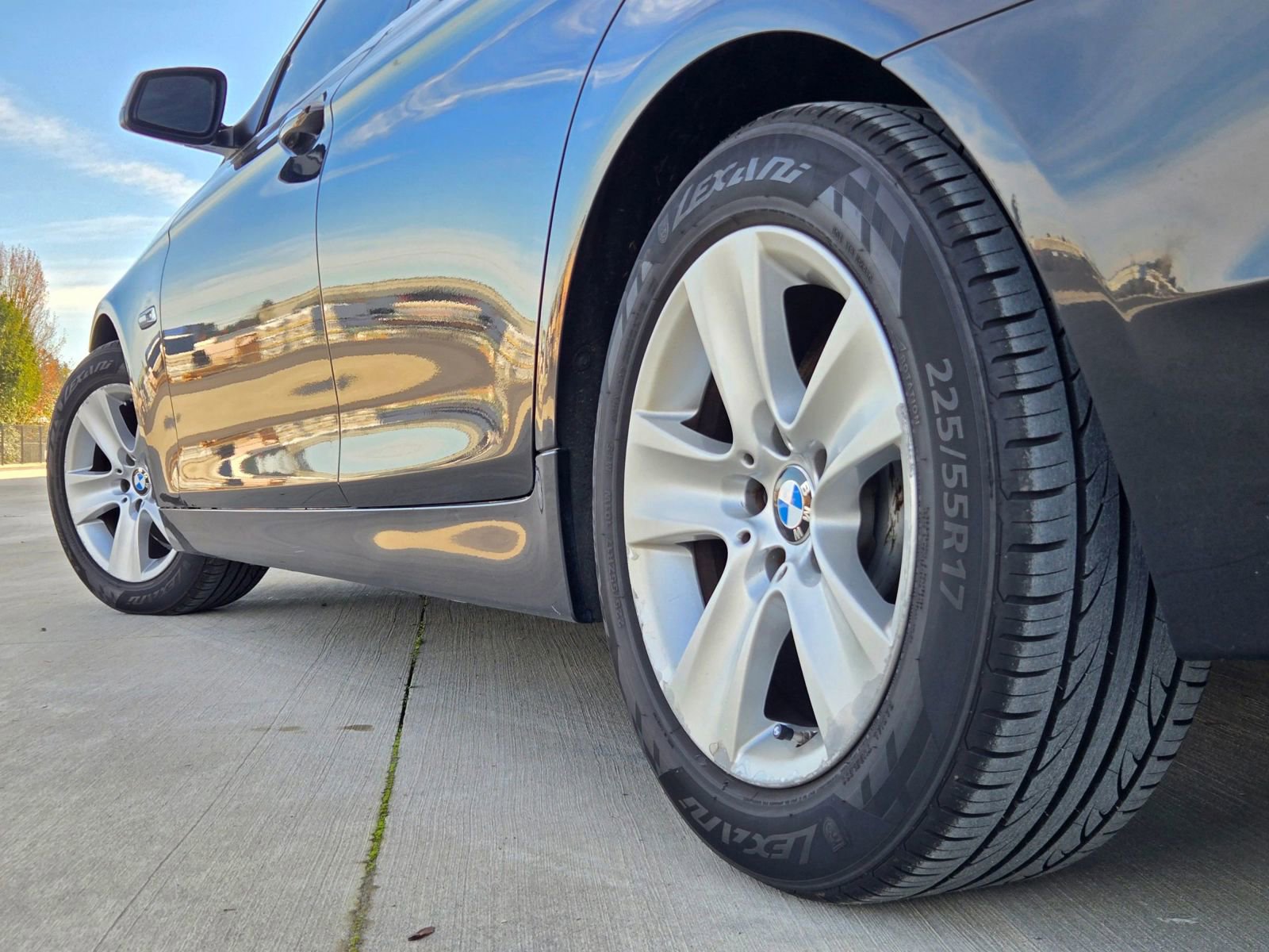 Used 2011 BMW 528i Sedan image 35