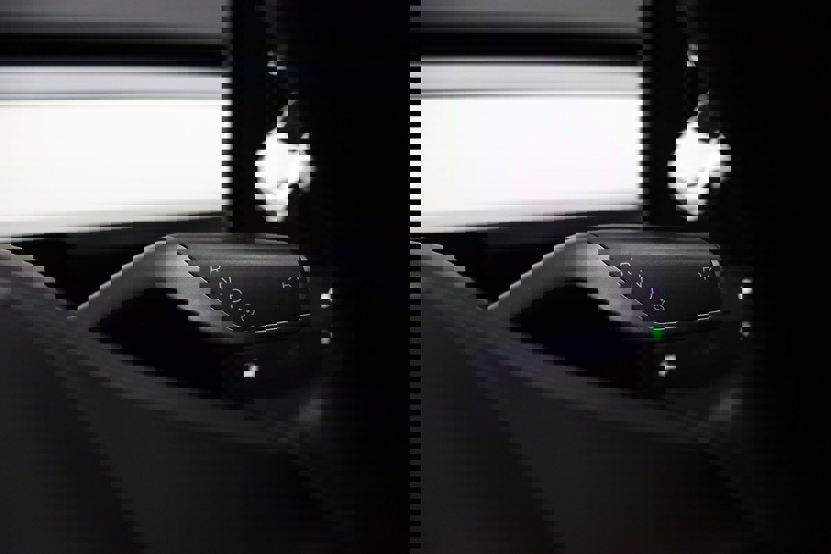 Used 2022 Tesla Model Y Long Range image 34