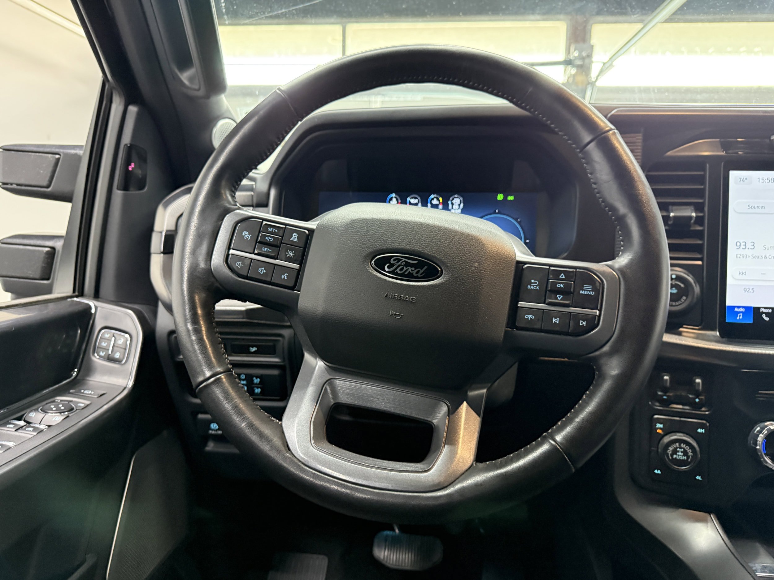 Used 2024 Ford F150 Lariat w/ Equipment Group 502A High AWD/4WD image 14