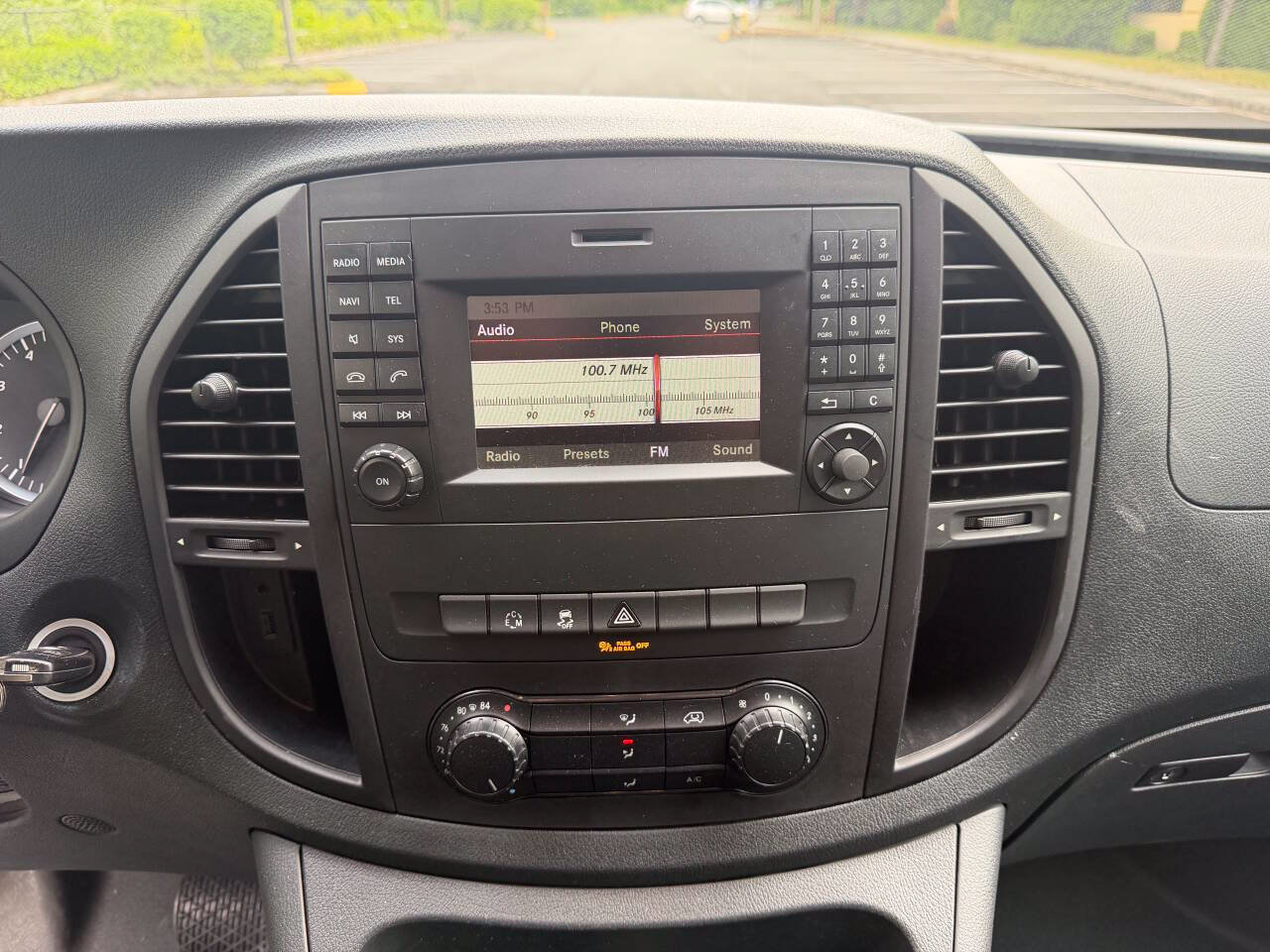 Used 2018 Mercedes-Benz Metris image 20
