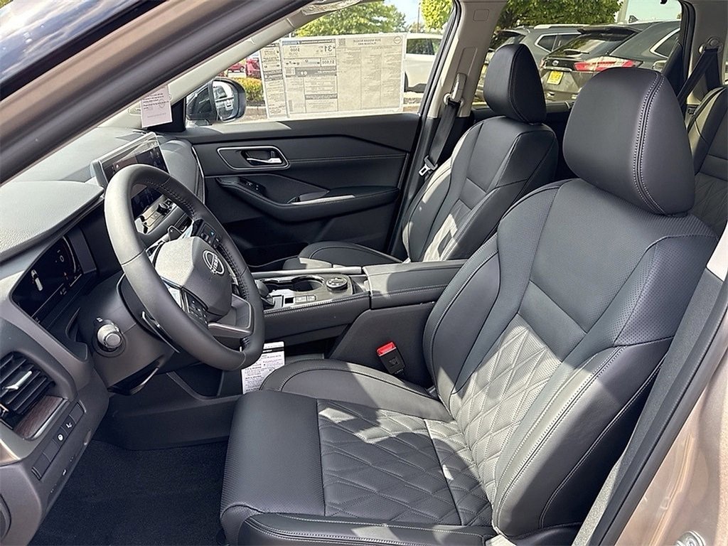 New 2026 Nissan Rogue Platinum image 11