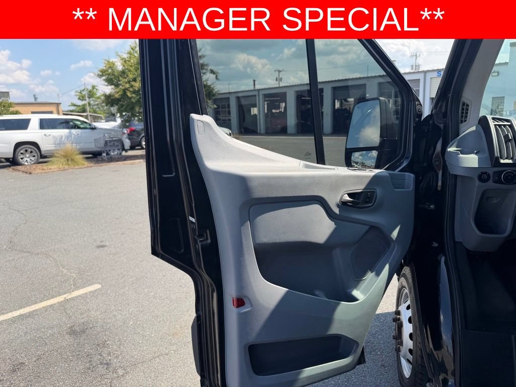 Used 2017 Ford Transit 350 XLT RWD image 19