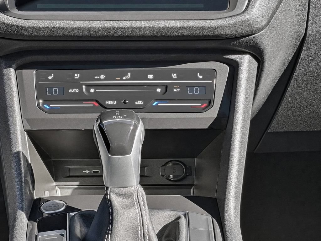 Certified 2023 Volkswagen Tiguan SEL R-Line AWD/4WD image 21