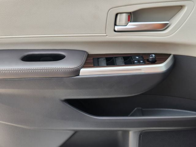 Used 2022 Toyota Sienna XLE FWD image 23