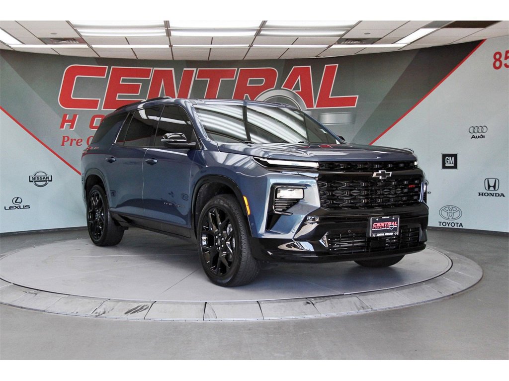 Used 2025 Chevrolet Traverse RS
