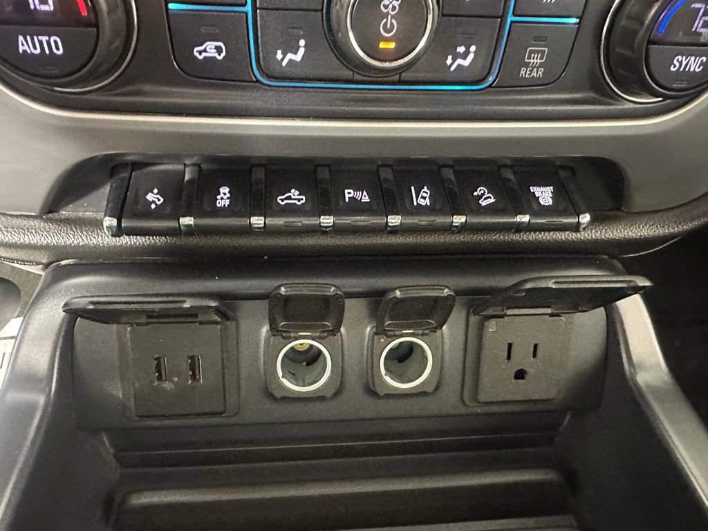 Used 2017 GMC Sierra 2500 SLT w/ Duramax Plus Package image 38