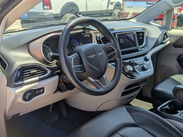 Used 2021 Chrysler Voyager Lxi FWD image 32