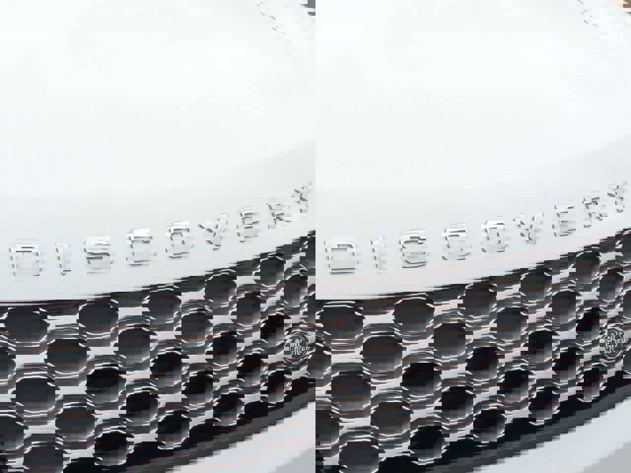 New 2026 Land Rover Discovery Limited Edition image 12