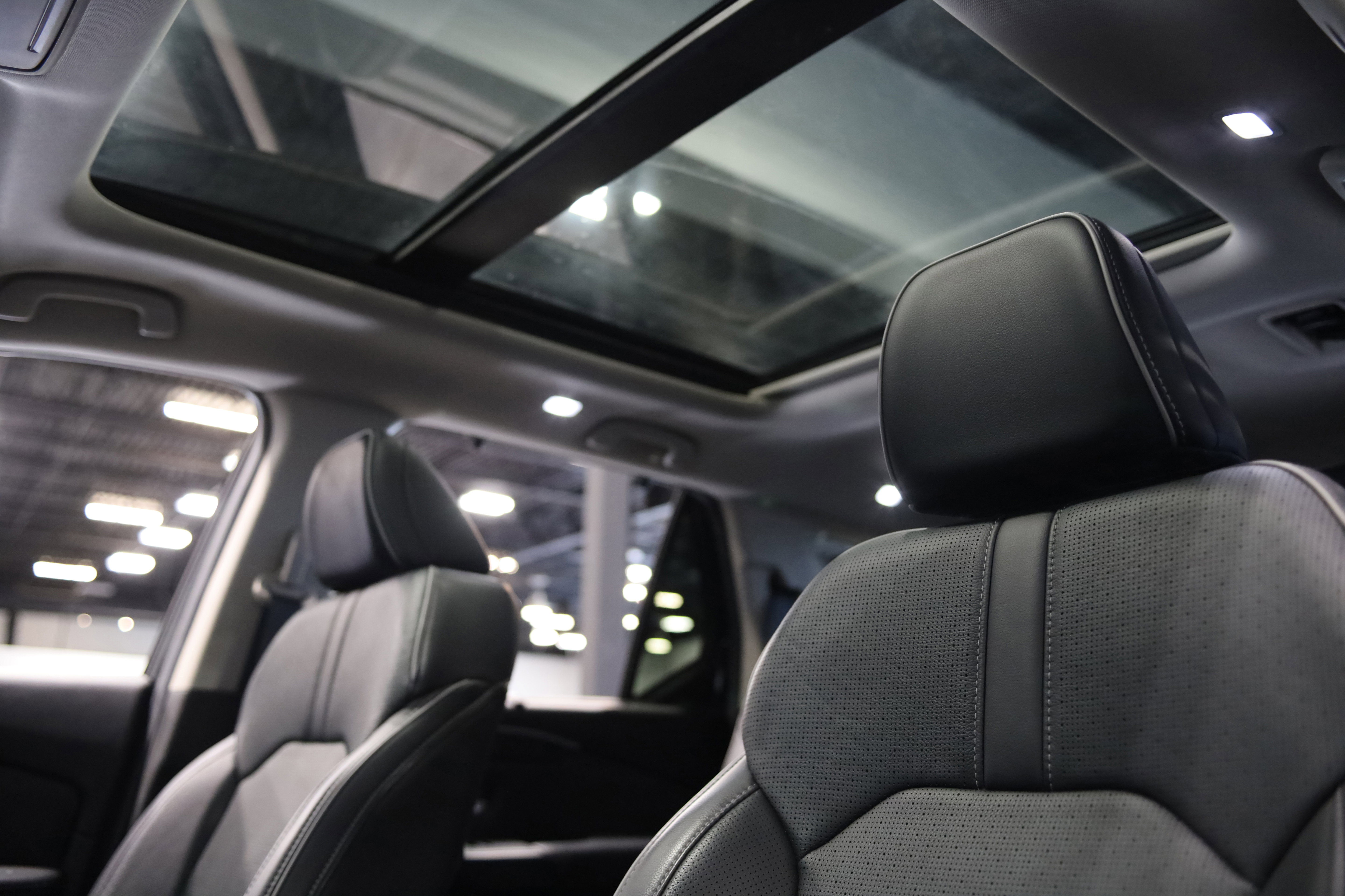 Used 2025 Honda Pilot Elite image 36