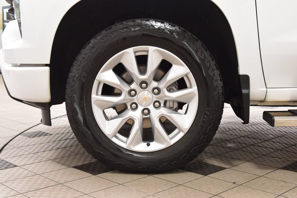 Used 2024 Chevrolet Silverado 1500 Custom AWD/4WD image 28