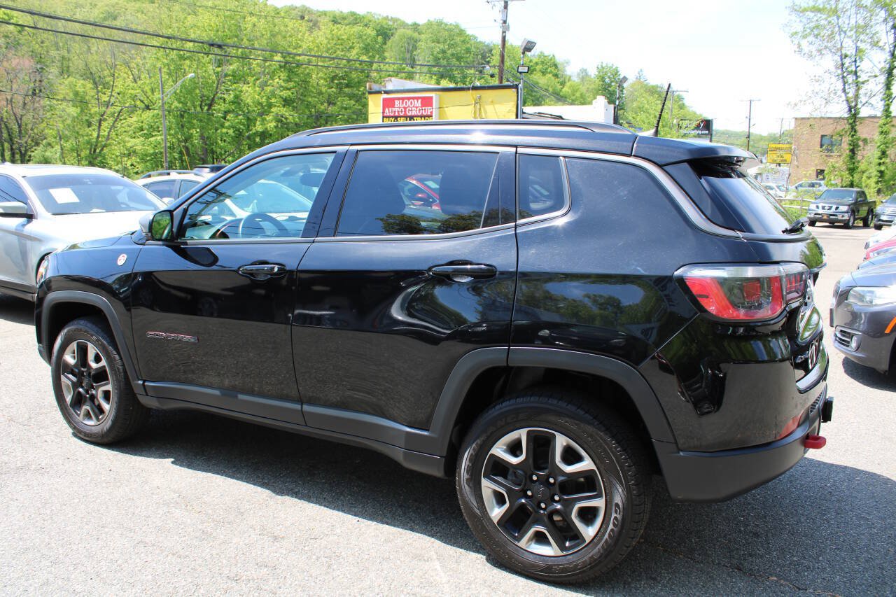 Used 2017 Jeep Compass Trailhawk w/ Navigation Group AWD/4WD image 11