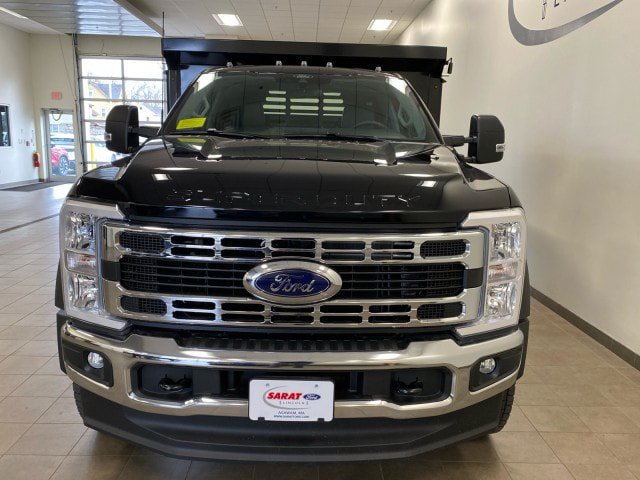 New 2025 Ford F550 4x4 Regular Cab Super Duty image 3