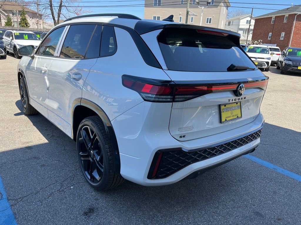 New 2026 Volkswagen Tiguan SE R-Line image 19