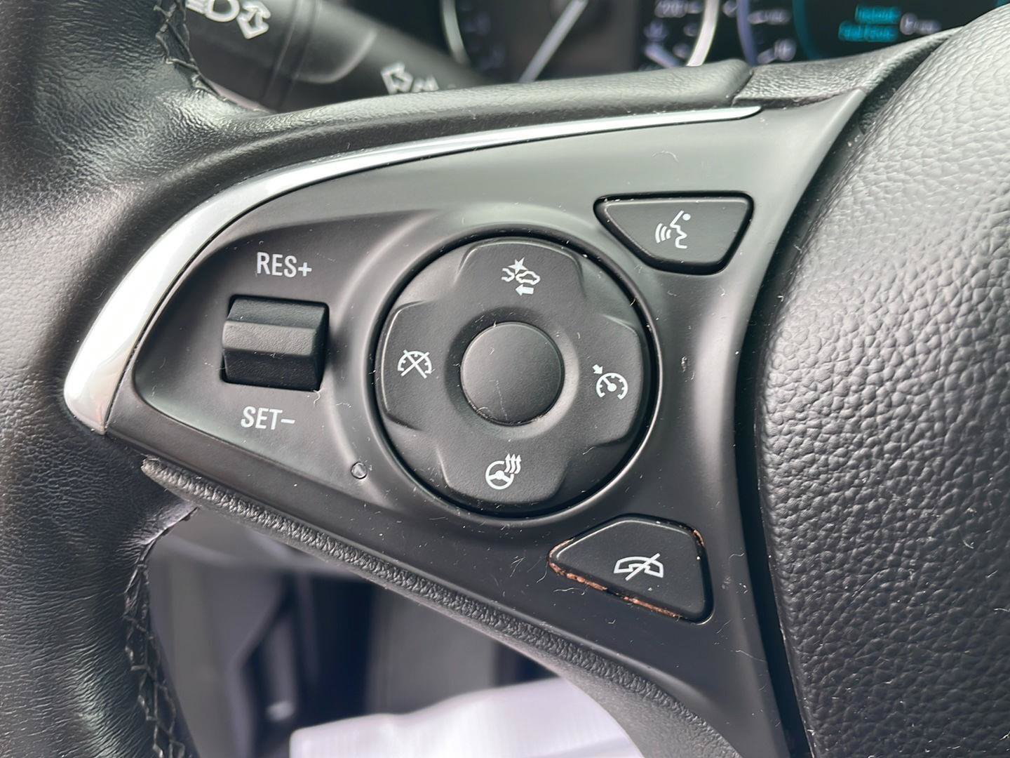 Used 2019 Buick Envision Premium AWD/4WD image 16