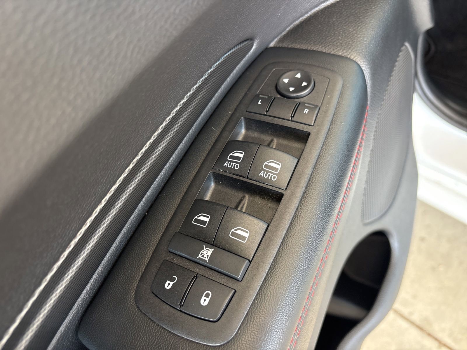 Used 2025 Dodge Durango GT w/ Blacktop Package RWD image 11