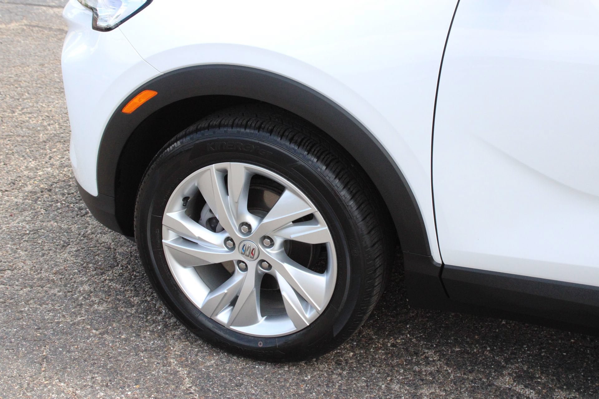 Used 2024 Buick Encore GX Preferred FWD image 11