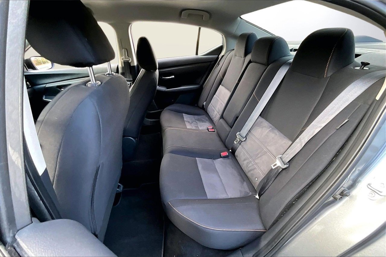 Used 2023 Nissan Sentra SR w/ Midnight Edition Package image 21