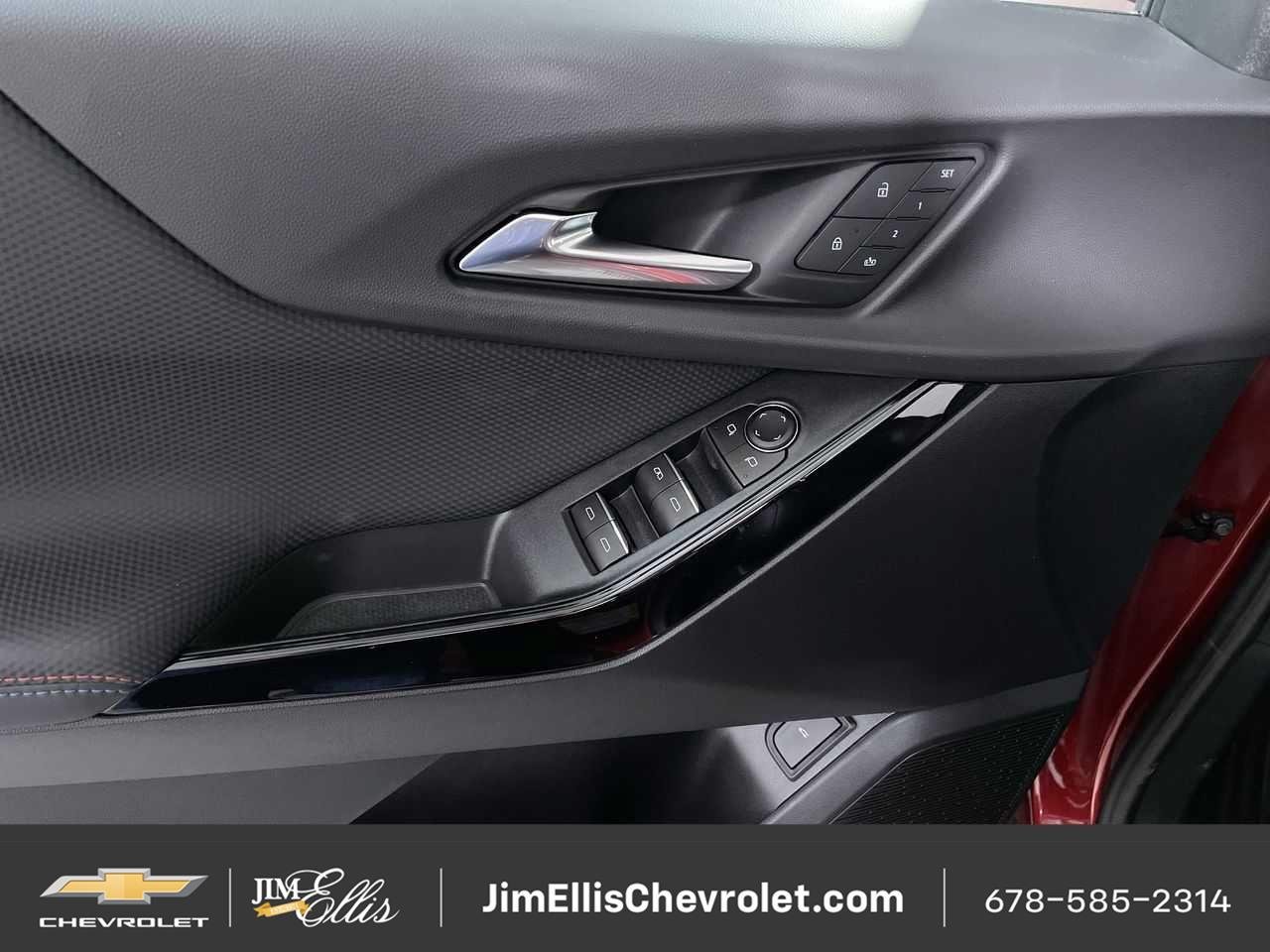 New 2025 Chevrolet Equinox RS w/ Safety and Technology Package AWD/4WD image 45