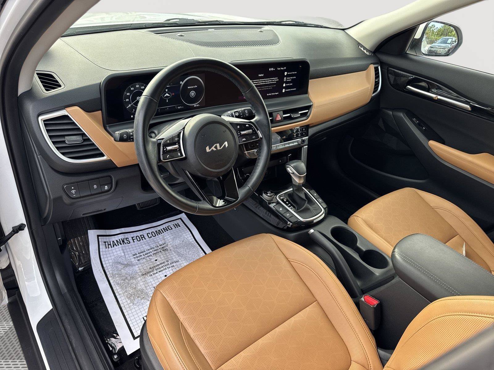 Used 2024 Kia Seltos EX FWD image 9