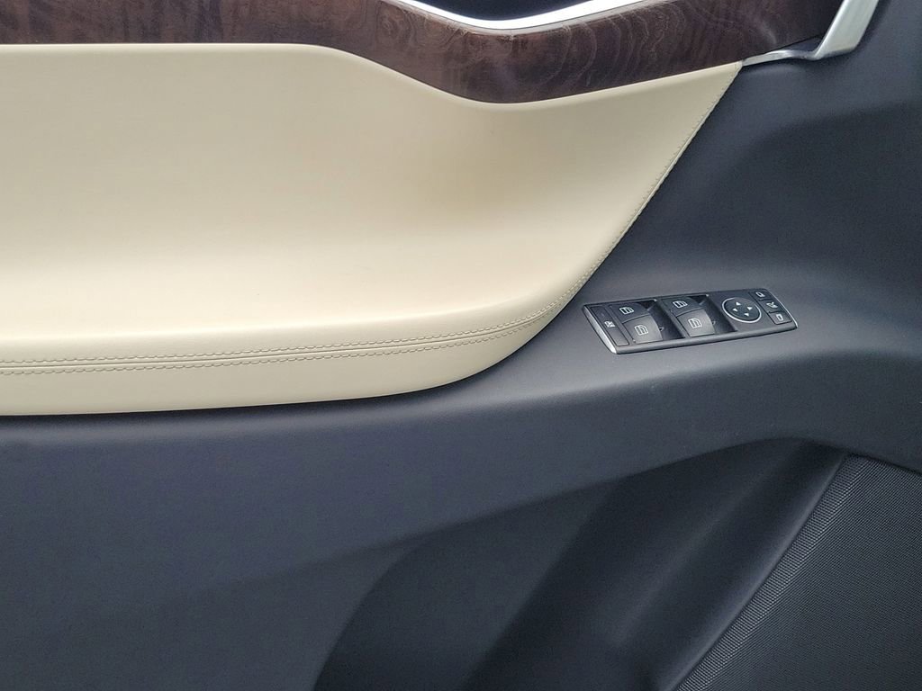 Used 2018 Tesla Model X 75D AWD/4WD image 20