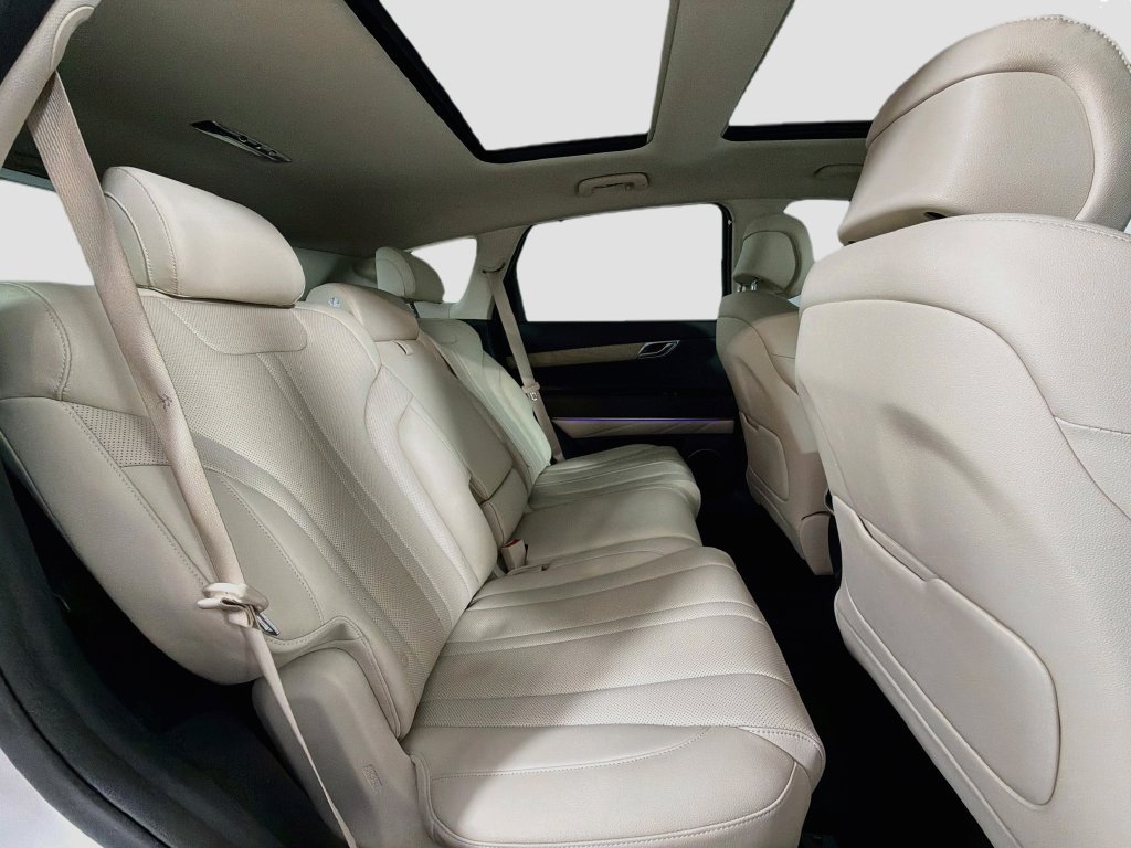 Used 2022 Genesis GV80 2.5T AWD/4WD image 29