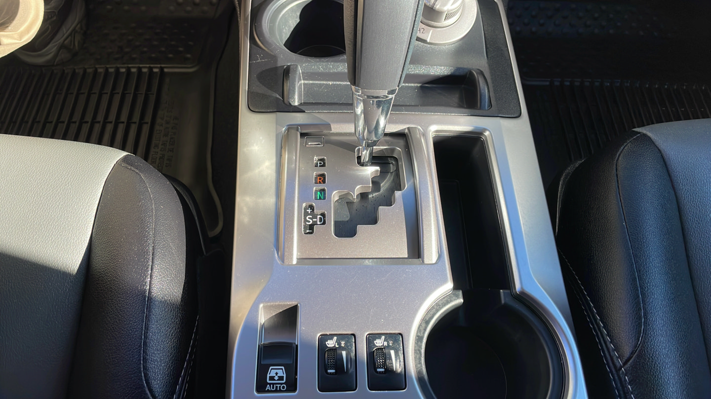 Certified 2018 Toyota 4Runner SR5 Premium AWD/4WD image 26