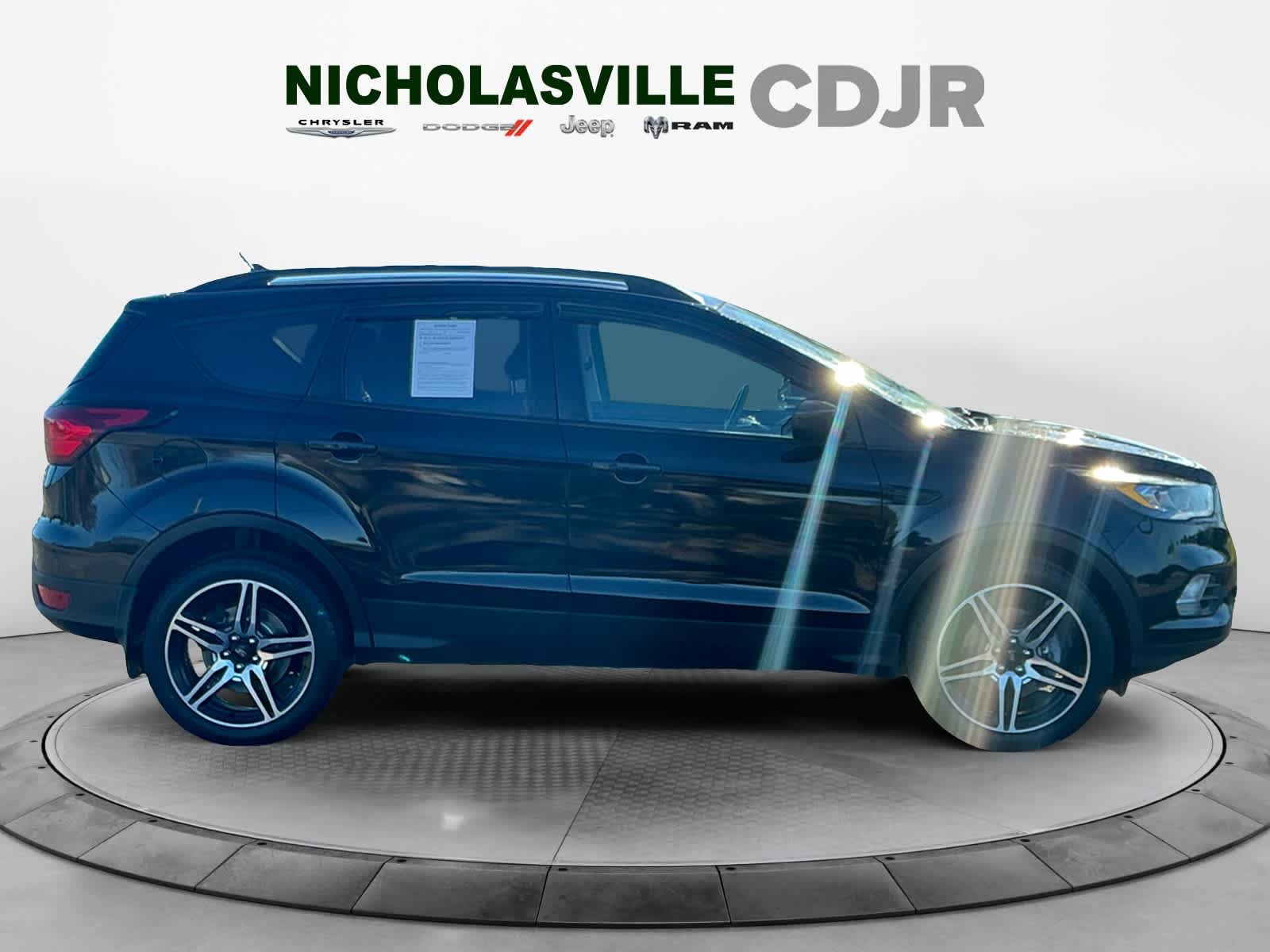 Used 2019 Ford Escape SEL AWD/4WD image 6