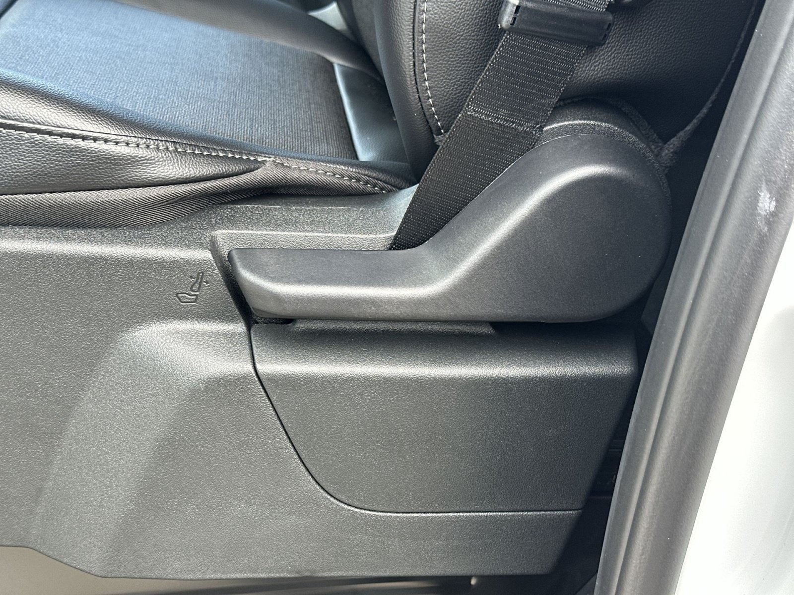 New 2026 Ford Transit 150 Low Roof RWD image 15