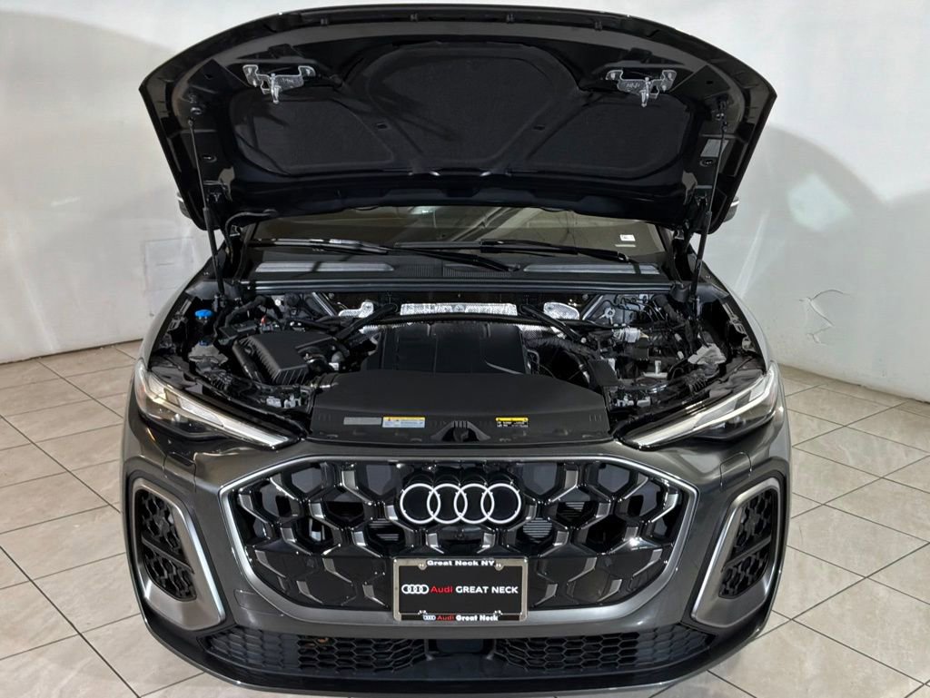 Certified 2025 Audi Q5 Premium w/ Convenience Package image 18