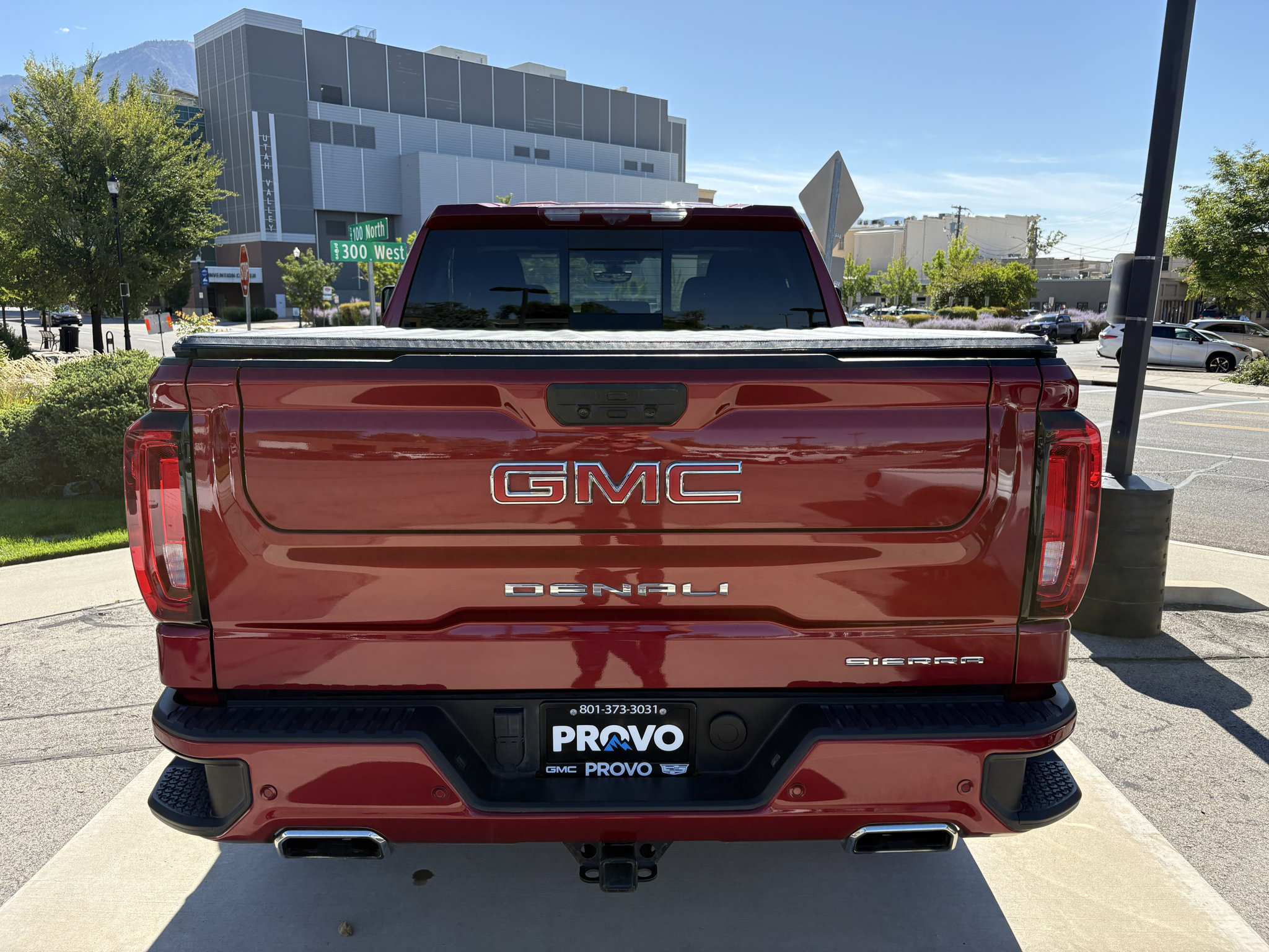 Used 2020 GMC Sierra 1500 Denali w/ Denali Ultimate Package AWD/4WD image 7