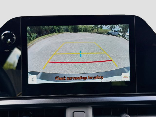 Used 2025 Lexus UX 300h FWD image 33