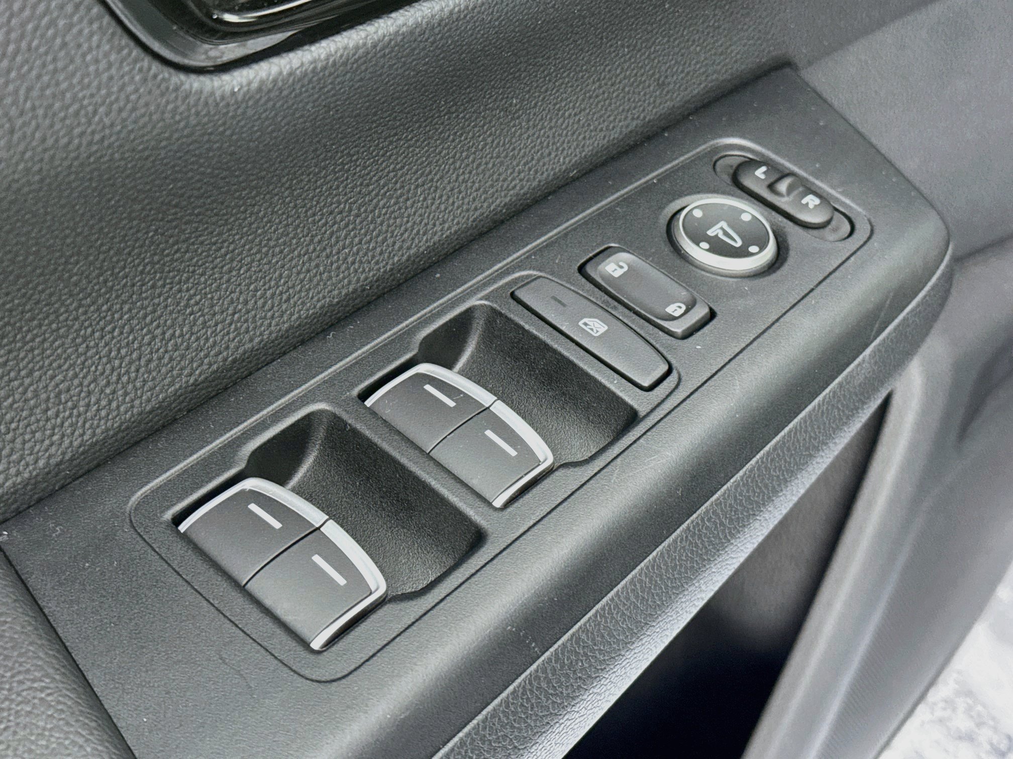 Certified 2024 Honda CR-V Sport Touring image 18