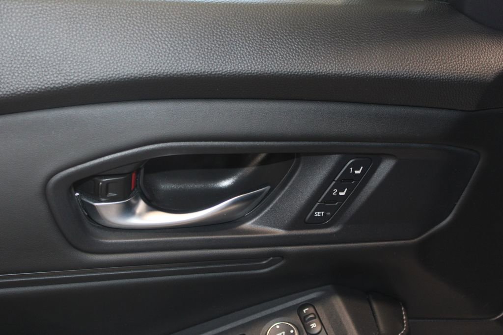 Used 2023 Honda Accord Sport image 8
