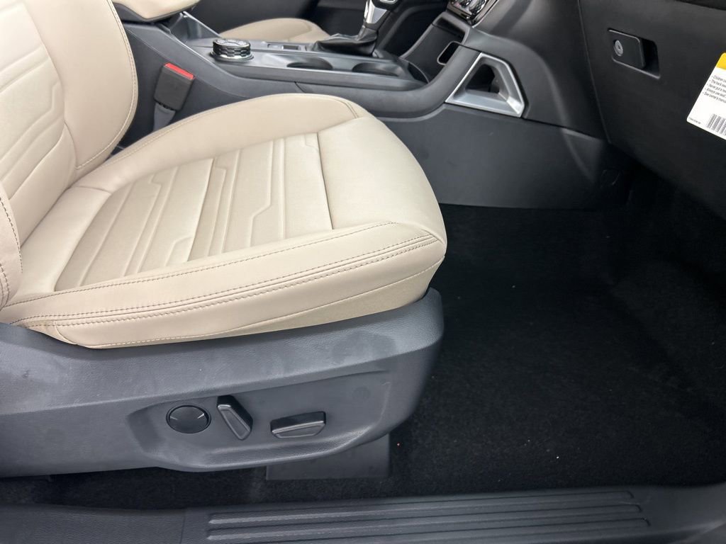 New 2025 Ford Ranger Lariat w/ FX4 Off-Road Package image 30