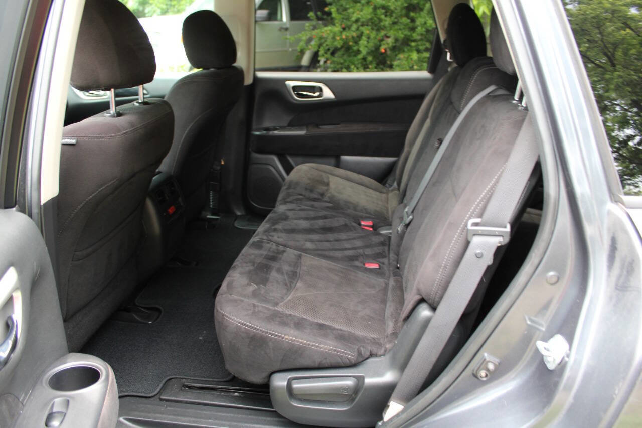 Used 2014 Nissan Pathfinder S image 24