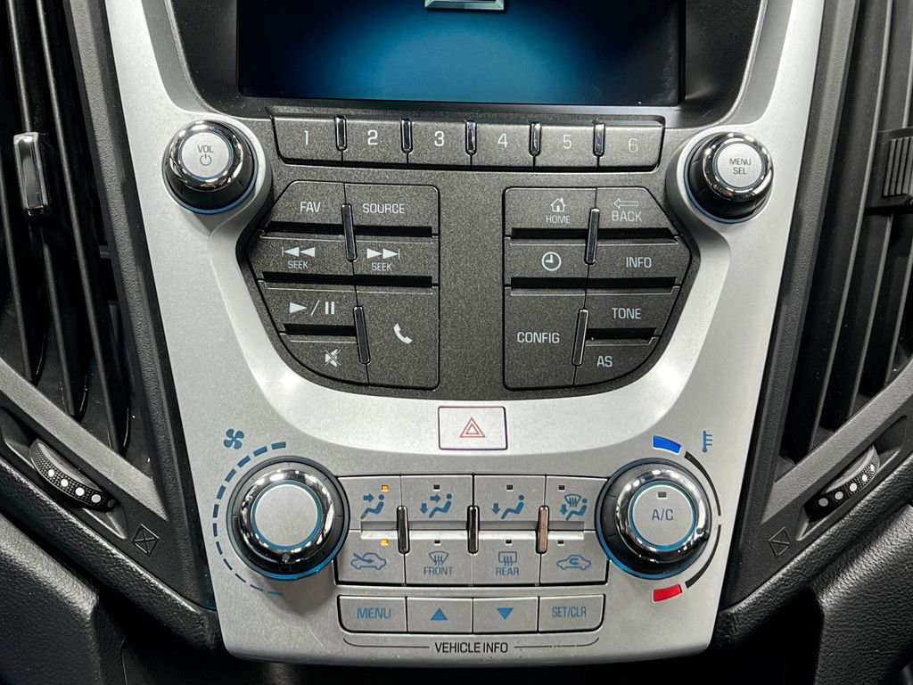 Used 2017 Chevrolet Equinox LS image 25