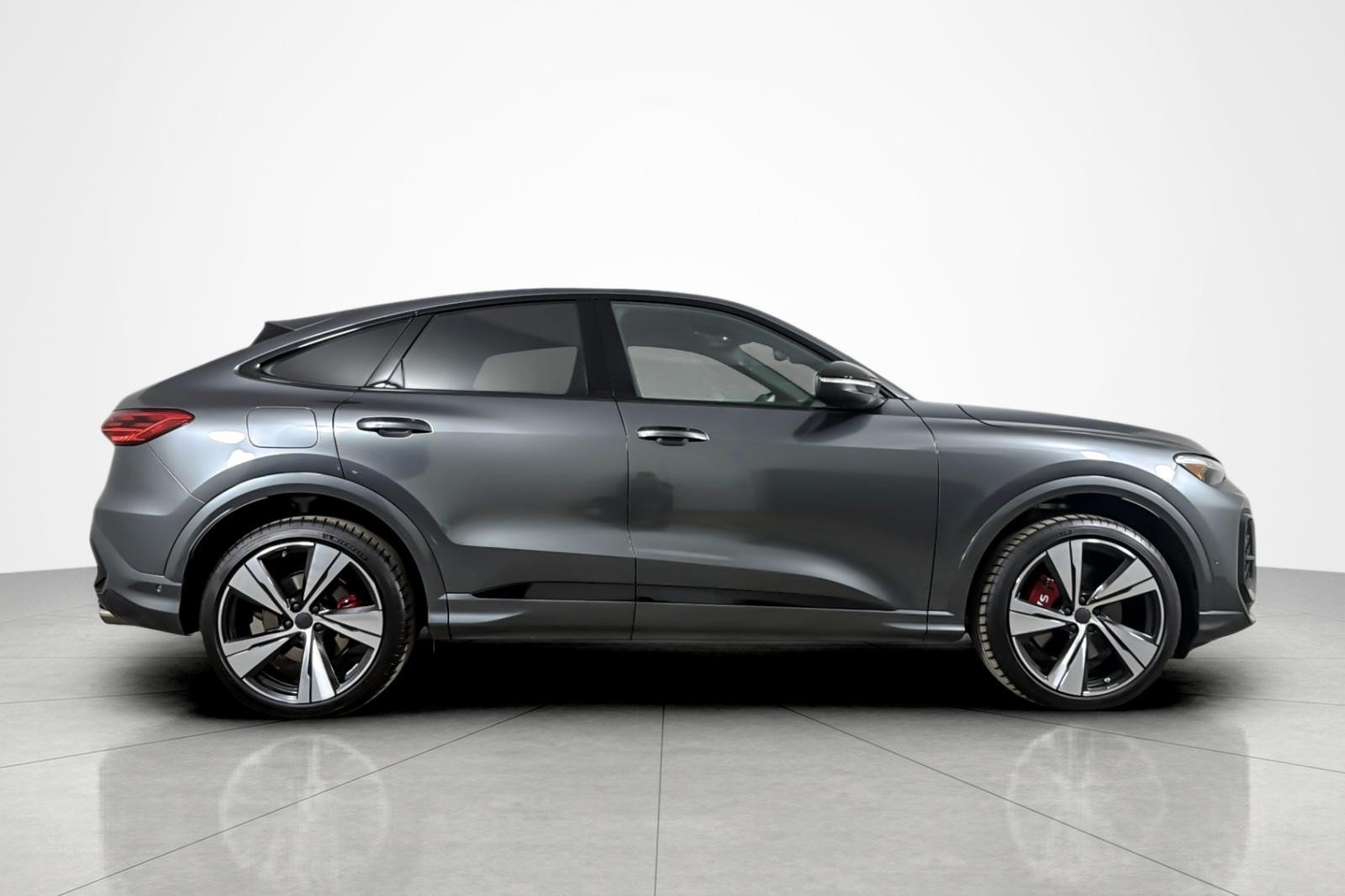 New 2026 Audi SQ5 Premium Plus AWD/4WD image 7