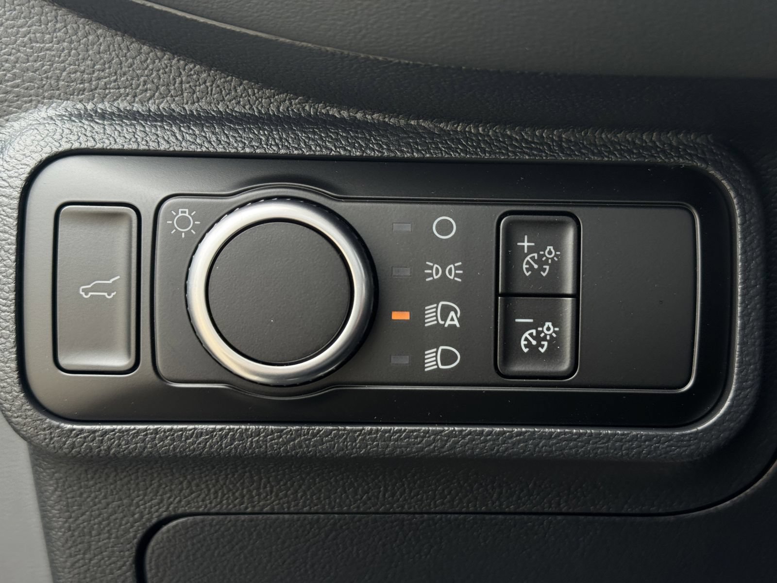 New 2026 Ford Explorer Active RWD image 19